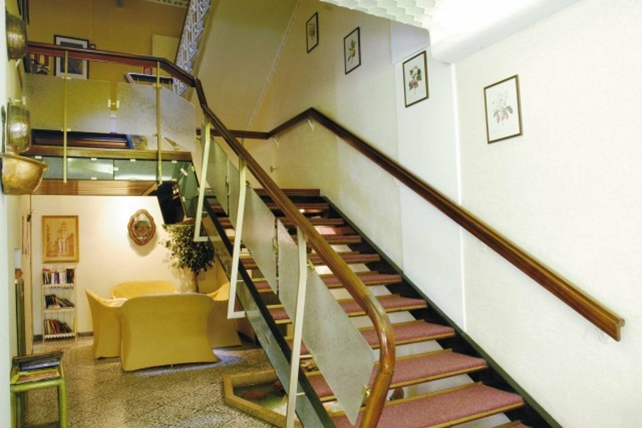 Hotel Modena Old Town Μαλτσεζίνε Εξωτερικό φωτογραφία